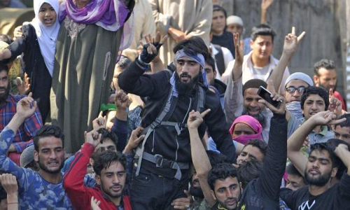 कश्मीर : सेना की बड़ी कामयाबी, आतंकी दानिश ने किया सरेंडर