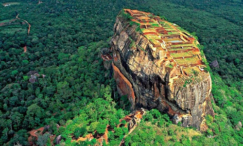 इस गुफा में आज भी मौजूद है रावण का शव, नहीं हुआ था अंतिम संस्कार