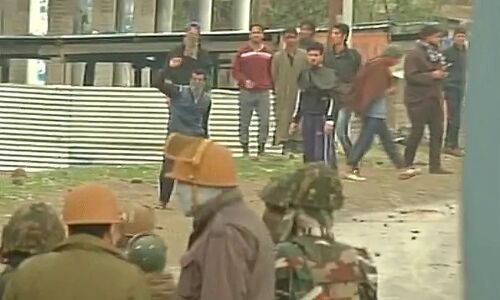 बडगाम मुठभेड़ : एक आतंकी और 2 प्रदर्शनकारियों की मौत, एनकाउंटर खत्म