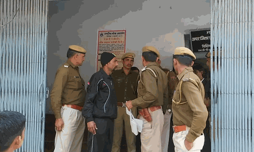 IPC में कोई ऐसा प्रावधान नहीं है जिसके अनुसार मुकदमा होने के बाद गिरफ्तारी आवश्यक हो IPC में कोई ऐसा प्रावधान नहीं है जिसके अनुसार मुकदमा होने के बाद गिरफ्तारी आवश्यक हो