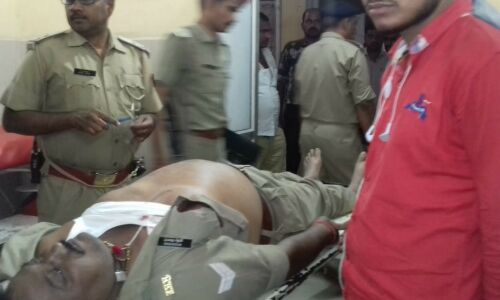 यूपी के फतेहपुर में दरोगा ने सिपाही को चौकी में मारी गोली, सिपाही की मौत