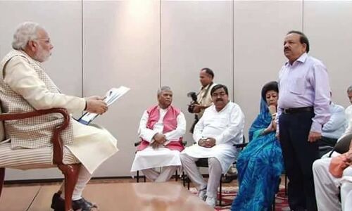 चलो तुम खड़े हो जाओ, 19 का पहाडा सुनाओ!