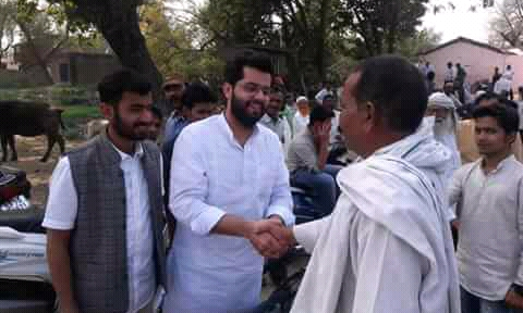 फूलपुर उप चुनाव में हुकुम का इक्का साबित हो रहे अतीक अहमद के बेटे उमर ,अब्बा के लिए रोज़ कर रहे धुँवाधार प्रचार