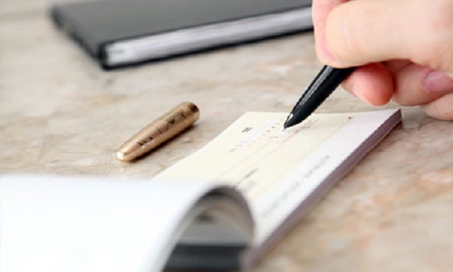 जल्द ही बंद हो सकता है आपका चेकबुक, ऐसे करना होगा लेन-देन, जानिए क्यों?