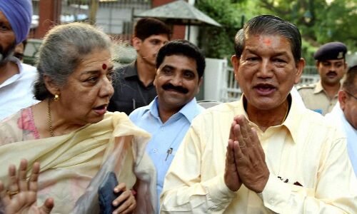 नेता इधर तो संगठन कार्यकर्ता समेत उधर, हरीश रावत की बल्ले बल्ले