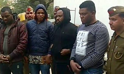 गाजियाबाद पुलिस को बड़ी सफलता, फेसबुक से ठगी करने वाले पांच नाइजीरियन को किया गिरफ्तार