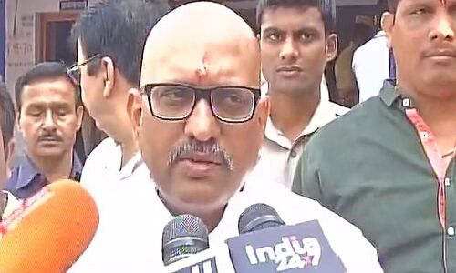 कांग्रेस प्रत्याशी अजय राय को चुनाव आयोग ने जारी किया कारण बताओ नोटिस