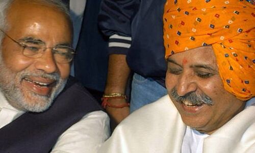 प्रवीन तोगड़िया के इन चार सवालों से मचा भाजपा में हडकम्प