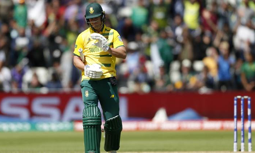 वनडे करियर में एबी डिविलियर्स के साथ पहली बार हुआ ऐसा, जानकार आप यकीन नहीं करेंगे! वनडे करियर में एबी डिविलियर्स के साथ पहली बार हुआ ऐसा, जानकार आप यकीन नहीं करेंगे!