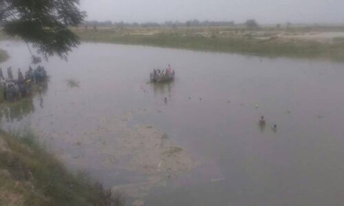 10 छात्र नदी में डूबे, 2 की मौत अन्य की तलाश जारी