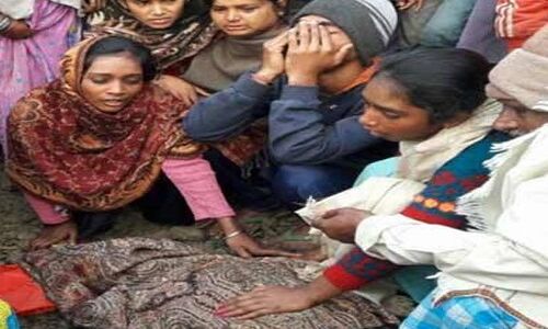 पटना में पेट्रोल पंप मैनेजर की हत्या, पत्थर से कुचला चेहरा