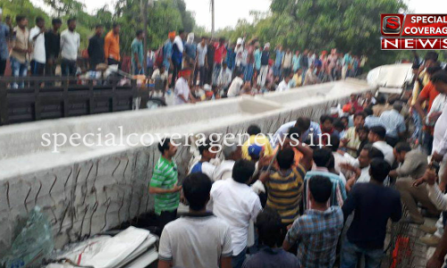 वाराणसी हादसा: यहाँ सिर्फ इसी केंद्रबिंदु पर बात होती है कि सरकार किसकी है और विपक्ष में कौन है? घटिया राजनीत का उदाहरण