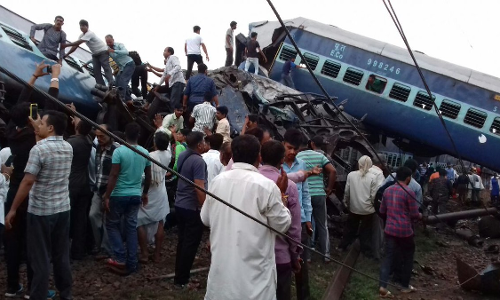 कलिंग उत्कल ट्रेन हादसे में 23 लोगों की मौत, जानें- मोदी सरकार में अब तक हुए बड़े रेल हादसे