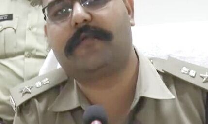 इटावा में बलात्कार के आरोपी सिपाही को भेजा जेल, पुलिस कप्तान ने दिखाई सख्ती