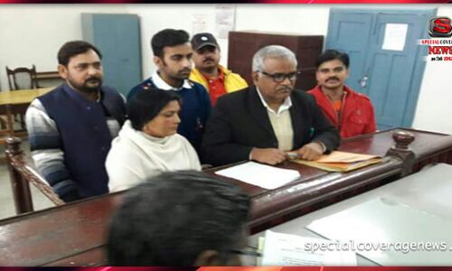 यूपी चुनाव 2017 : भाजपा प्रत्याशी रजनी तिवारी ने किया नामांकन दाखिल यूपी चुनाव 2017 : भाजपा प्रत्याशी रजनी तिवारी ने किया नामांकन दाखिल