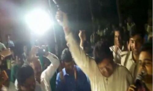 डीएम एसपी के विदाई समारोह में अचानक चली गोलियां, तो फिर ...