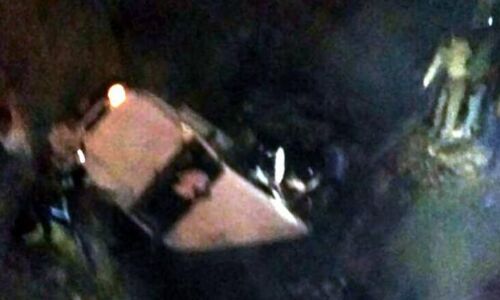 लोग मर रहे थे, लेकिन वो तो लूटने में मस्त थे और देखते देखते लोग लाश बन गये लोग मर रहे थे, लेकिन वो तो लूटने में मस्त थे और देखते देखते लोग लाश बन गये