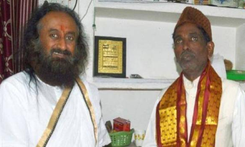 श्री श्री को लेकर बाबरी मस्जिद के पक्षकार इकबाल अंसारी का चौकाने वाला बयान!