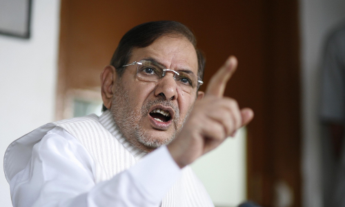 चुनाव आयोग से नाराज़ शरद यादव अब करेंगे ऑटो रिक्शा की सवारी