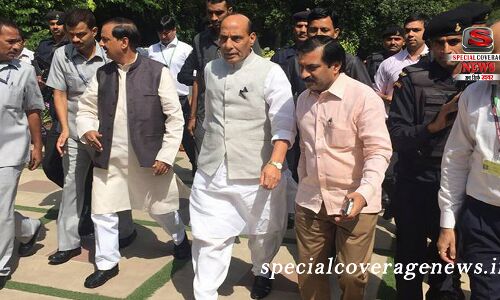 नोएडा से राजनाथ के बेटे को टिकट मिलने से नाराज सांसद महेश शर्मा के प्रतिनिधि ने दिया इस्तीफ़ा नोएडा से राजनाथ के बेटे को टिकट मिलने से नाराज सांसद महेश शर्मा के प्रतिनिधि ने दिया इस्तीफ़ा