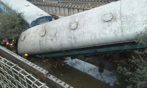 कानपुर में अजमेर-सियालदह एक्सप्रेस दुर्घटनाग्रस्त, 2 की मौत 48 घायल