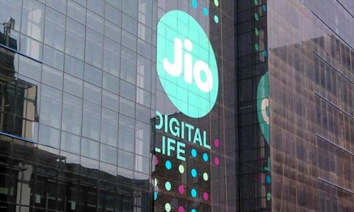 JIO ग्राहकों के लिए खुशखबरी, इस ऑफर के तहत मिलेगा 2200 रुपए का कैशबैक, करना होगा ये काम JIO ग्राहकों के लिए खुशखबरी, इस ऑफर के तहत मिलेगा 2200 रुपए का कैशबैक, करना होगा ये काम