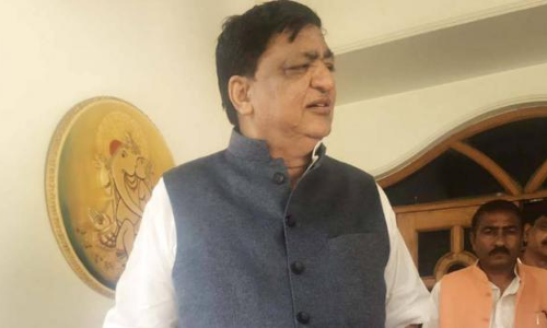 सपा नेता नरेश अग्रवाल बोले, मैं कार्यकर्ताओं का भगवान - उनका कोई बाल बांका नही कर सकता सपा नेता नरेश अग्रवाल बोले, मैं कार्यकर्ताओं का भगवान - उनका कोई बाल बांका नही कर सकता