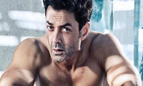 बॉबी देओल फिल्म रेस 3 में सलमान को इस लुक में देगें टक्कर