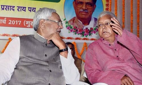 नीतीश के फिर साथ आये इस मुद्दे पर लालू, मचा हडकम्प