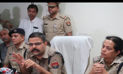 भ्रष्टाचार के खिलाफ नोएडा एसएसपी वैभव कृष्णा की बड़ी कार्यवाही, चौकी इंचार्ज, चार पुलिसकर्मी समेत 15 रिश्वत लेते रंगे हाथ किये गिरफ्तार