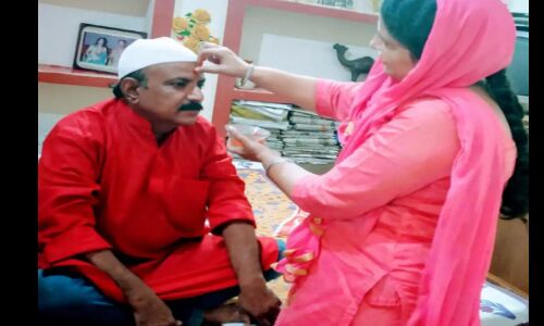 रक्षाबन्धन विशेष: जब एक मुस्लिम भाई ने हिन्दू बहन के लिए की दुआ -अल्लाह मेरी बहन की हिफाज़त फरमाना रक्षाबन्धन विशेष: जब एक मुस्लिम भाई ने हिन्दू बहन के लिए की दुआ -अल्लाह मेरी बहन की हिफाज़त फरमाना