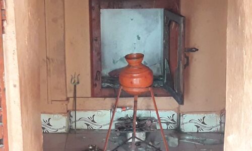 यूपी के बिजनौर में मंदिर से मूर्ति खंडित कर गंदे नाले में डाली, जानकारी मिलते है इलाके में आक्रोश