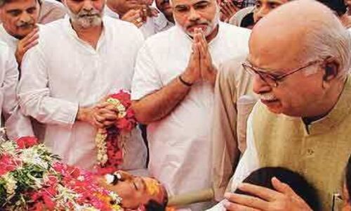 बड़ी खबर: डी जी वंजारा ने पूर्व गृह मंत्री हरेन पांड्या के कत्ल की सुपारी दी थी बड़ी खबर: डी जी वंजारा ने पूर्व गृह मंत्री हरेन पांड्या के कत्ल की सुपारी दी थी