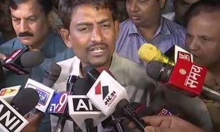 अल्पेश ठाकुर के खिलाफ कांग्रेस कर सकती है कार्रवाई अल्पेश ठाकुर के खिलाफ कांग्रेस कर सकती है कार्रवाई