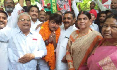 इविवि छात्रसंघ चुनाव में सपा छात्रसभा के प्रत्याशियों ने किया नामांकन इविवि छात्रसंघ चुनाव में सपा छात्रसभा के प्रत्याशियों ने किया नामांकन