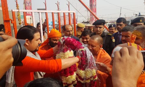 मुख्यमंत्री योगी आज कुंभनगरी प्रयागराज पहुंचे ,बोले योगी दिव्य और भव्य होगा कुंभ मुख्यमंत्री योगी आज कुंभनगरी प्रयागराज पहुंचे ,बोले योगी दिव्य और भव्य होगा कुंभ