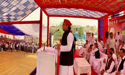 अखिलेश ने पहली बार राजनाथ सिंह को लेकर कही ये बड़ी बात! अखिलेश ने पहली बार राजनाथ सिंह को लेकर कही ये बड़ी बात!