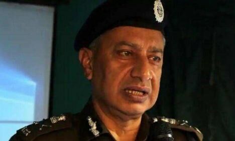 जम्मू कश्मीर के डीजीपी का तबादला, दिलबाग सिंह बने नये डीजीपी जम्मू कश्मीर के डीजीपी का तबादला, दिलबाग सिंह बने नये डीजीपी