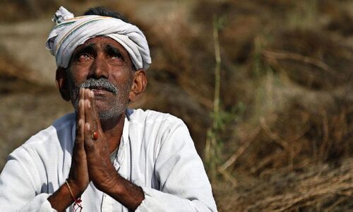 किसानों का कर्ज मांफ होते से सोशल मीडिया पर मचा बवाल! किसानों का कर्ज मांफ होते से सोशल मीडिया पर मचा बवाल!