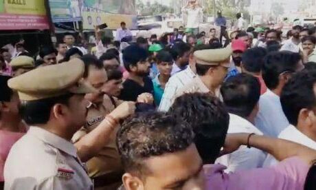 बिजनौर में सफाई कर्मी को अज्ञात युवक ने  चाक़ू मारकर किया घायल