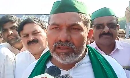 दिल्ली बॉर्डर के पास जमाया किसानों ने डेरा, किसानों ने शुरू किया हंगामा