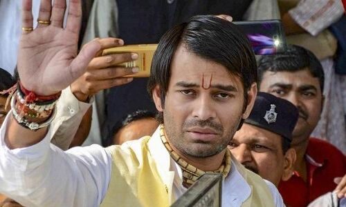 पटना आकर भी तेजप्रताप ने नहीं की परिजनों से बात! पटना आकर भी तेजप्रताप ने नहीं की परिजनों से बात!