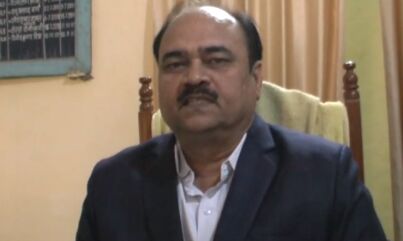 सुल्तानपुर में अध्यापक ने छात्र को दिखाई अपनी गुंडई