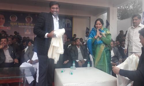 सपा की पूर्व विधायक रुचि वीरा हुई बसपा में शामिल