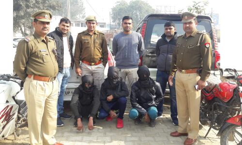 गाजियाबाद में तीन शातिर वाहन चोर गिरफ्तार, कब्जे से चोरी की 2 लग्जरी कार व 2 मोटर साइकिल बरामद गाजियाबाद में तीन शातिर वाहन चोर गिरफ्तार, कब्जे से चोरी की 2 लग्जरी कार व 2 मोटर साइकिल बरामद