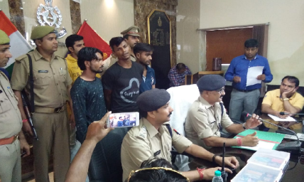 मेरठ पुलिस द्वारा तीन शातिर अन्तर्राजीय चोर और एटीएम ठगों को किया गिरफ्तार, 17 एटीएम भी बरामद