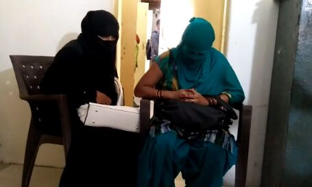 होटल में छापा: मिले आपत्तिजनक हालत में मिले युवक और युवती, देखकर यह हाल पुलिस भी शर्मा गई