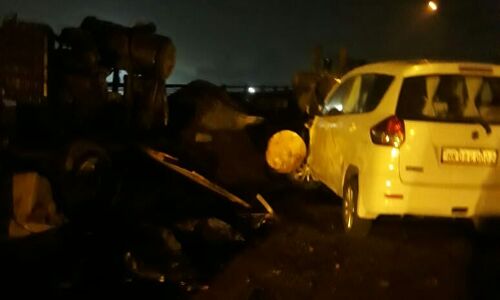 हरियाणा में बड़ा हादसा, फुटपाथ पर सो रहे कई लोगों को कुचला, 5 की मौत, 9 घायल हरियाणा में बड़ा हादसा, फुटपाथ पर सो रहे कई लोगों को कुचला, 5 की मौत, 9 घायल