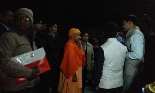 सीएम योगी ने देर रात कुंभ के कार्यों का किया निरीक्षण, बोले- अतिथि देवो भवः के लिए रहे तैयार प्रयागराज की जनता सीएम योगी ने देर रात कुंभ के कार्यों का किया निरीक्षण, बोले- अतिथि देवो भवः के लिए रहे तैयार प्रयागराज की जनता