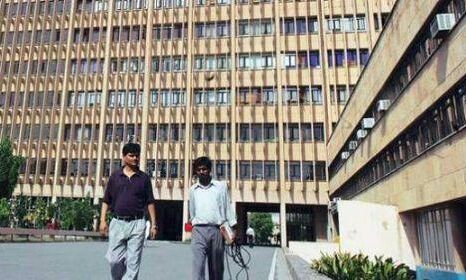 Asia की टॉप यूनिवर्सिटीज में भारत के छह संस्थान , नंबर 1 बना यह कॉलेज Asia की टॉप यूनिवर्सिटीज में भारत के छह संस्थान , नंबर 1 बना यह कॉलेज